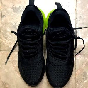 Athletic shoes used good condition
